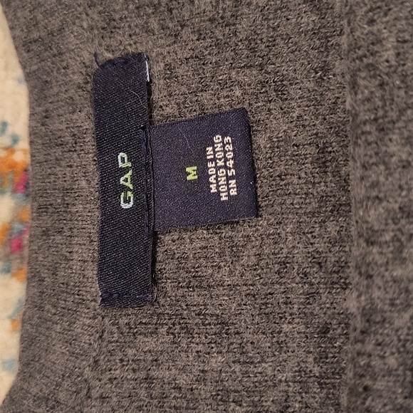 Gap Cashmere Blend Sweater - Picture 3 of 4